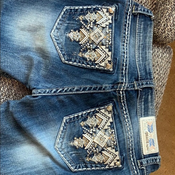 Grace in LA Capri - Picture 2 of 2